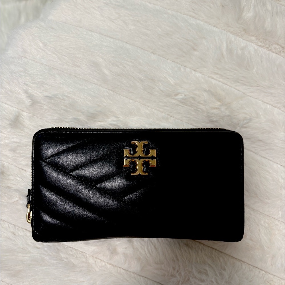 Tory Burch Kira Quilted Leather Black Wallet